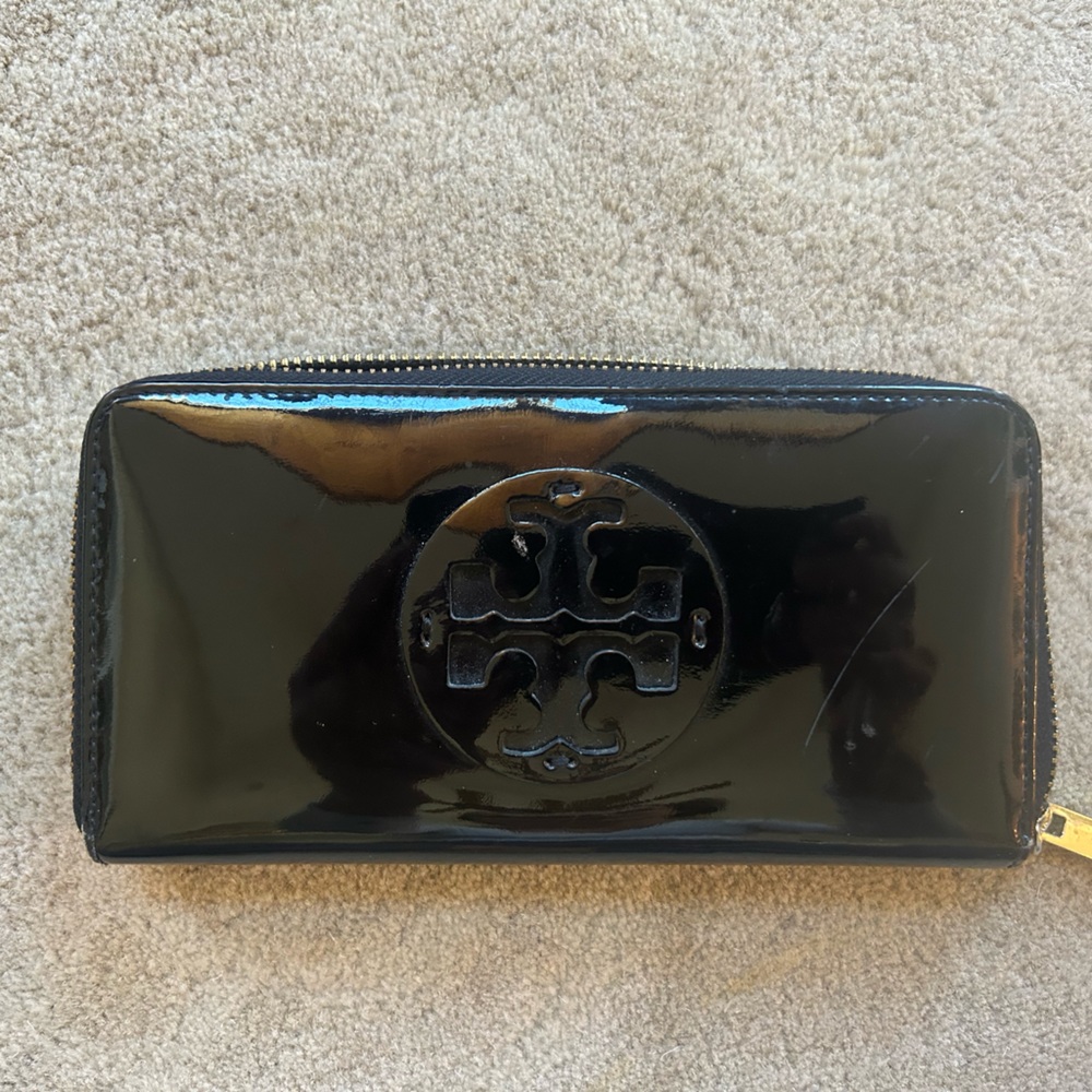 Tory Burch Black Patent Leather Wallet